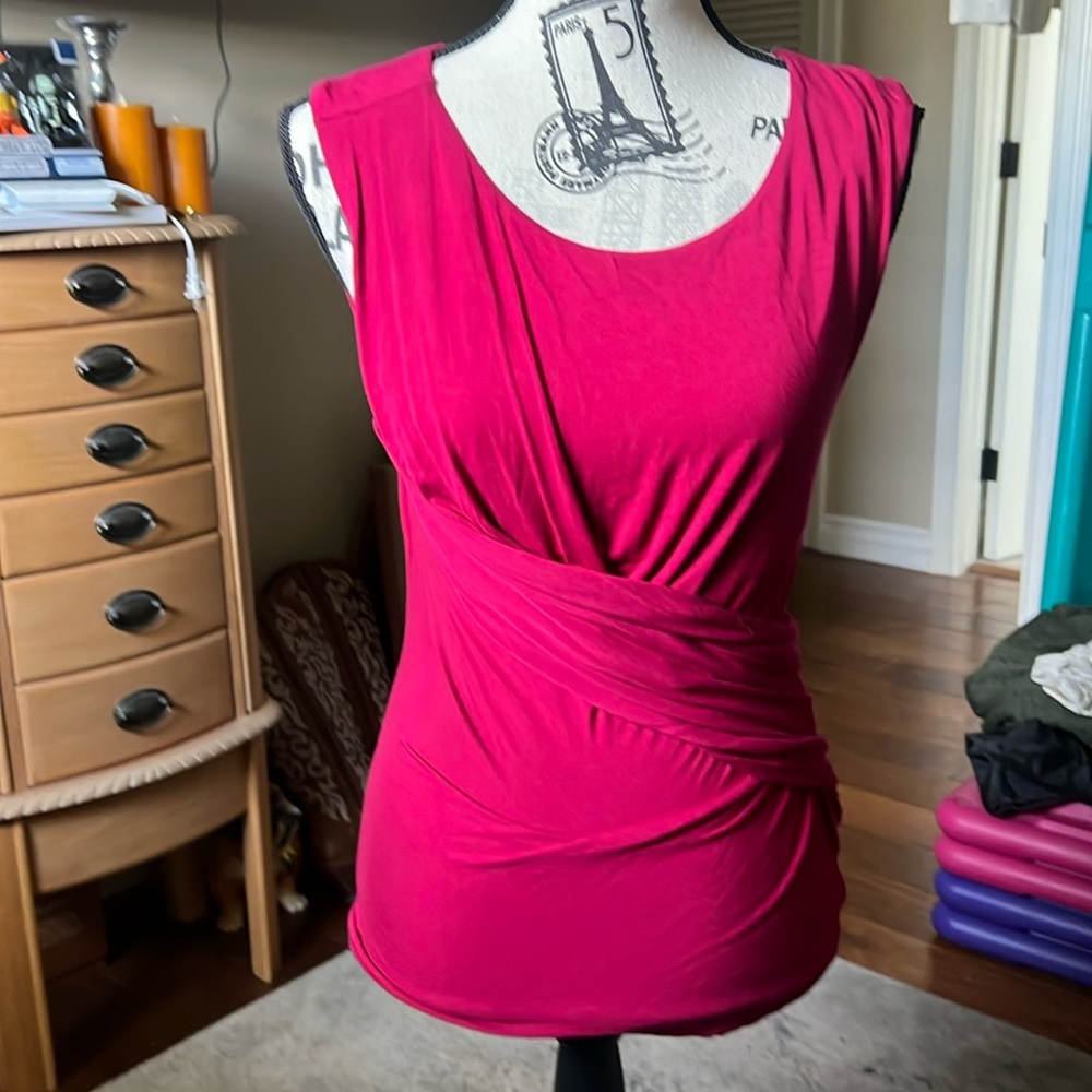 Free people burgundy top size M no rips, tears or stains. gathered waist.